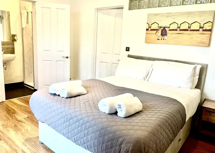 Emmanuel House - Beautiful 1-Bedroom Apt In Central Cambridge - Historical Building